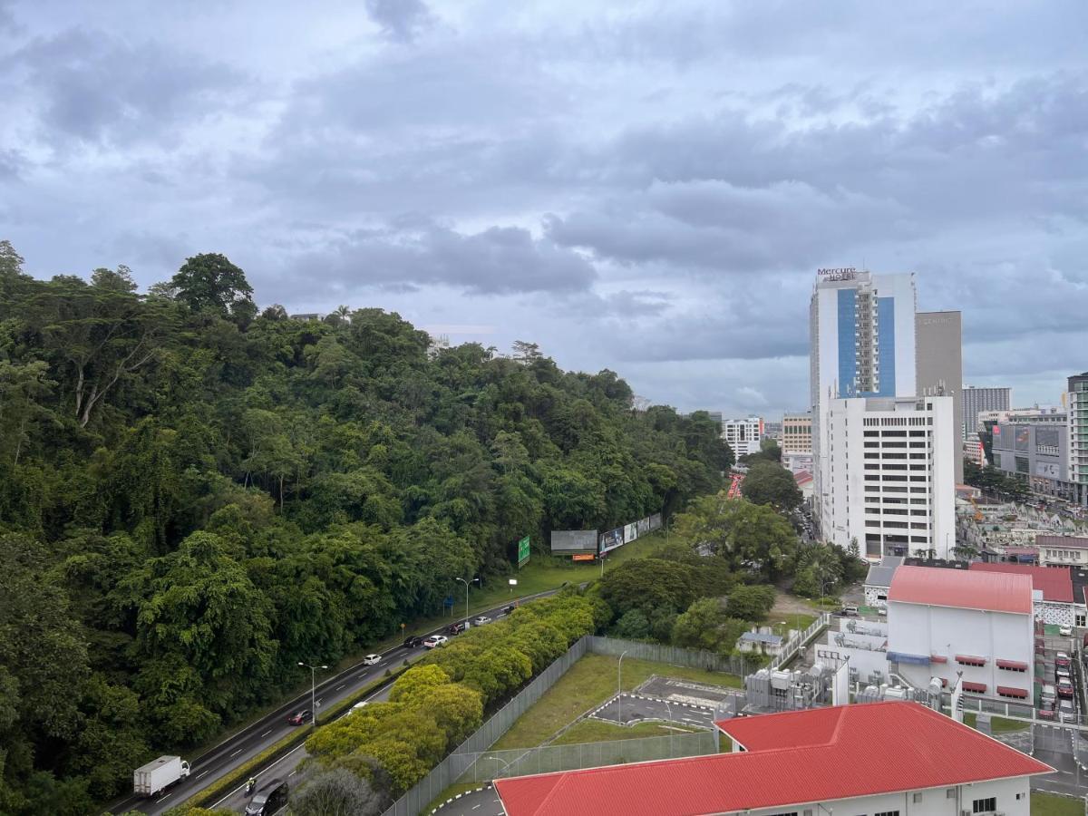 Jesselton Quay Suite By Backyard Kota Kinabalu Exterior photo